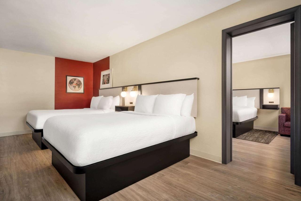 Ramada By Wyndham Allentown Bethlehem Экстерьер фото