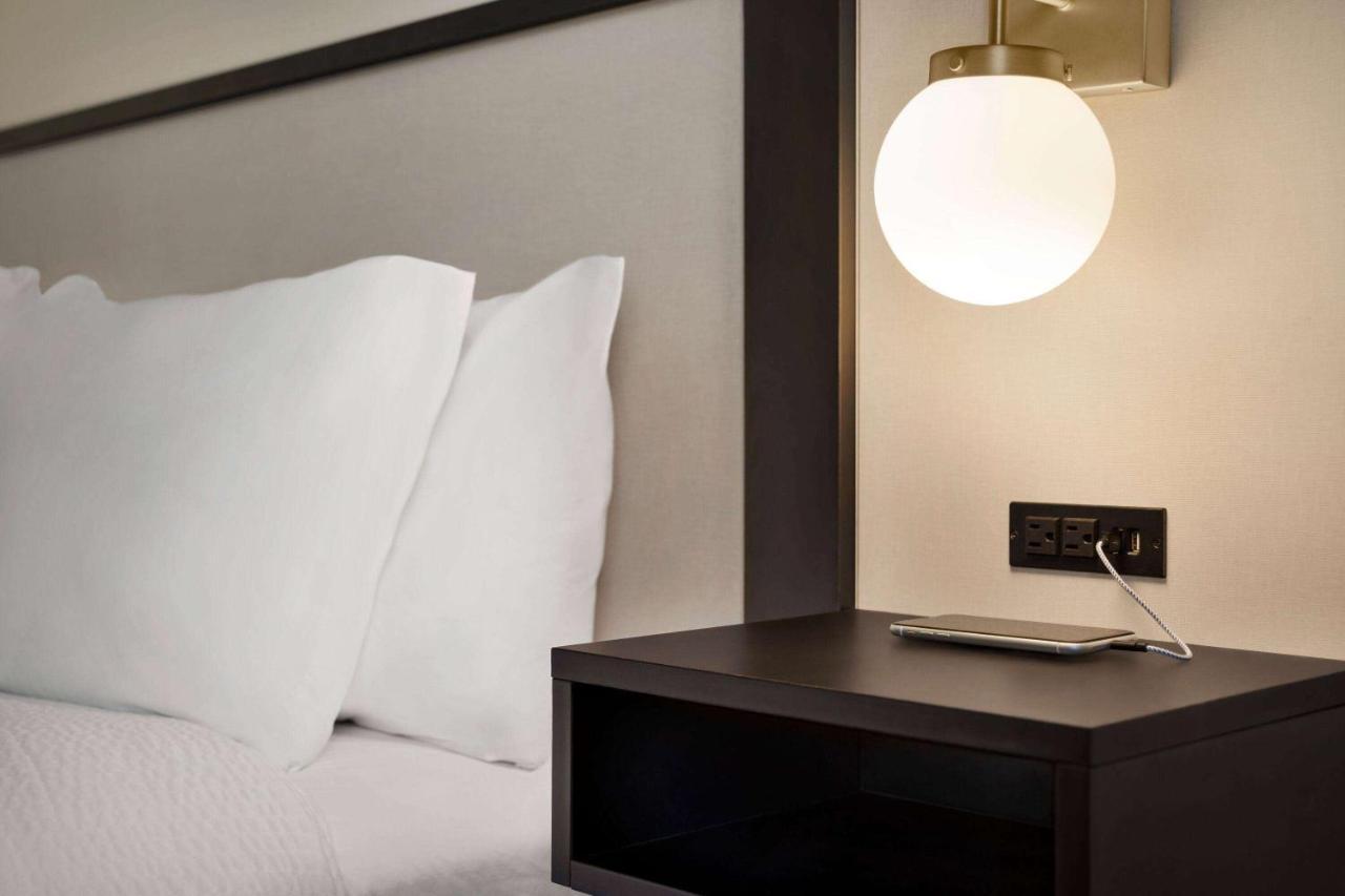 Ramada By Wyndham Allentown Bethlehem Экстерьер фото